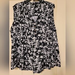 Kim Rogers Black and White Floral Blouse